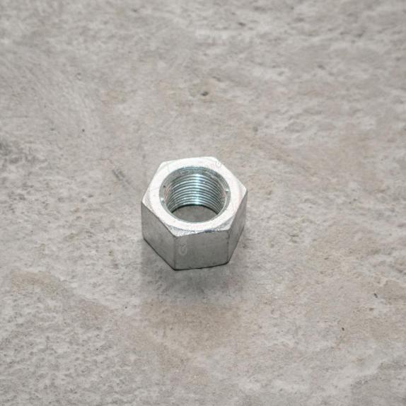 4320-2912410-01 Гайка задней стремянки  М24х2