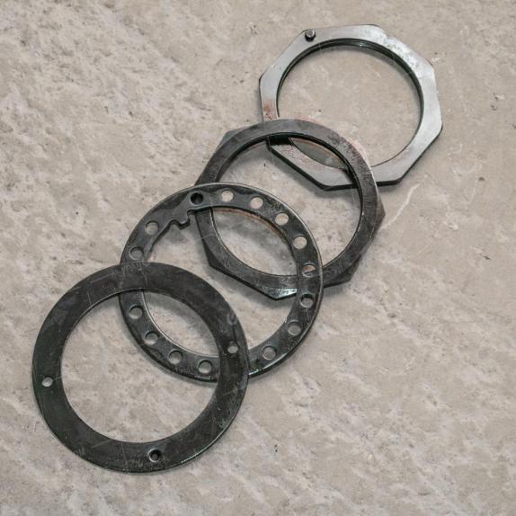 4320-3103076/79/80/81 Гайка подшипника колеса (комплект 2гайки,2шайбы)