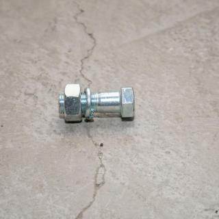 331463 П29 Болт карданный с гайкой и шайбой М10х1х34