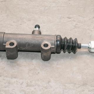 6361-1602510 Цилиндр сцепления гидр. "главный" н/о под дв.ЯМЗ-236НЕ2 в сб. (ан. 816-1602500)